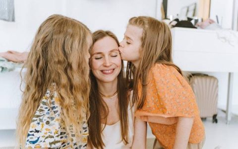 闫姓女宝宝名字大全 优选500个