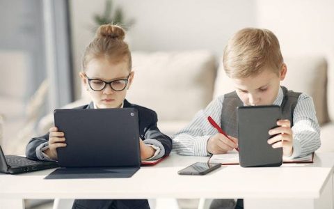 呈字取名的寓意男孩 优选350个