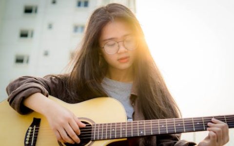 姓艾的女孩名字大全 精选300个