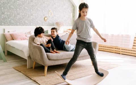 李姓好听稀少的女孩名字2023 优选370个