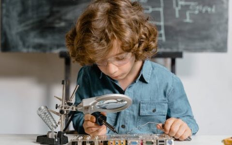 侯姓男孩名字大全 特选500个