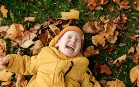 余姓男孩取名100分的霸气名字 特选215个