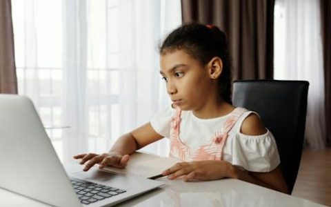 孔姓女孩100分的名字大全 优选247个