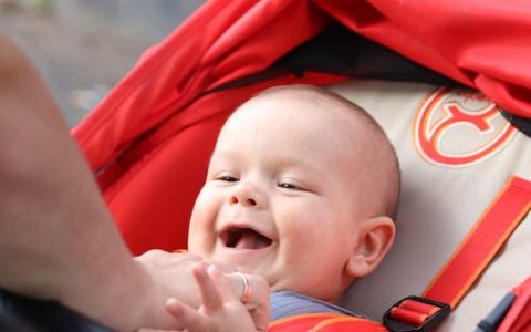 女孩姓康有涵养的名字 特选160个