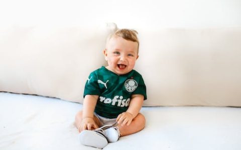 何姓男孩取什么名字好 特选238个