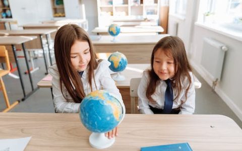 戴姓女孩名字简单大方洋气 优选233个