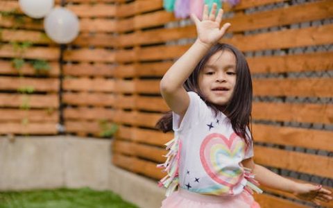 吕姓女孩起名属兔2023年 优选242个