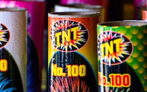 烟花爆竹店取什么名字好 特选200个