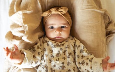 露字取名的寓意女孩 露和什么字组合更搭配