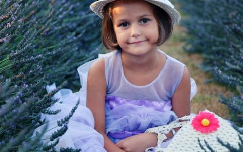 女人珊字取名的寓意 珊和什么字组合更搭配