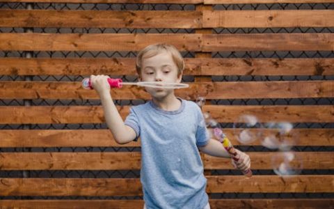 珺字取名的寓意 珺和什么字组合搭配好听