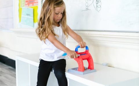 女孩名字叫依依的寓意解析