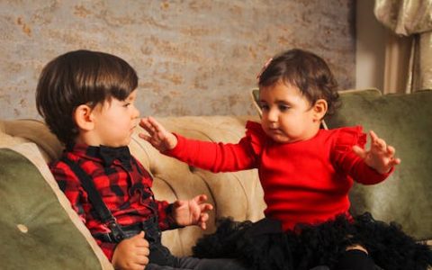 舒妍女孩的名字的寓意 舒妍俩个字分析