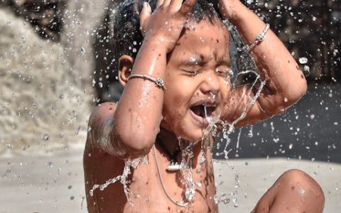 泞字取名的意义与含义 泞字最佳组合搭配好听的名字