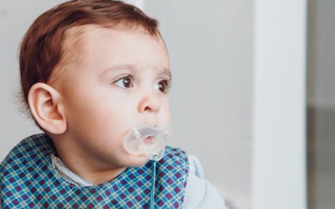 带炜字的男孩名字 优选300个