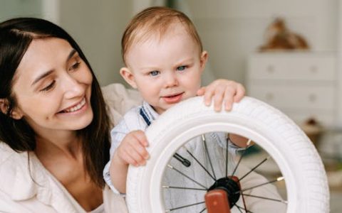 带昀字的男孩名字 优选298个