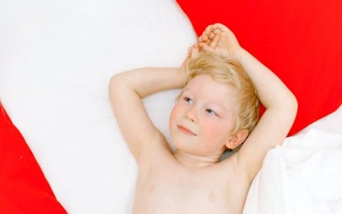 杨姓龙宝宝取名大全2024年 优选300个