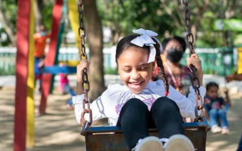 贺姓女孩高雅有涵养的名字 优选299个