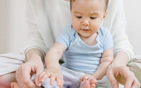 王姓缺金缺水男孩名字 优选300个