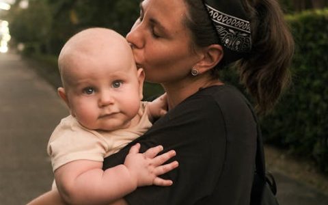 刘姓男宝宝龙年取名 刘姓属龙的男孩名字