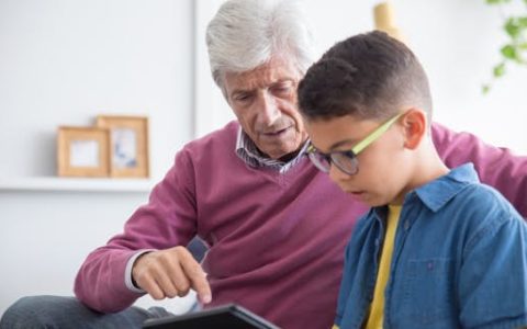 周姓男孩取名霸气有诗意 优选299个