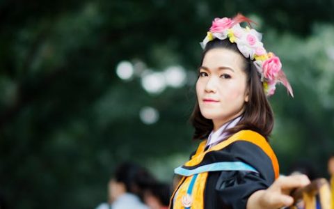 施姓女孩取名优雅名字 特选500个