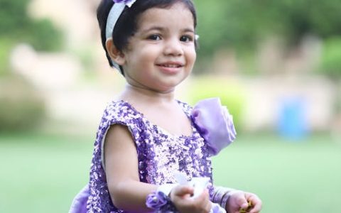 女孩姓黎好听稀少的名字 特选300个