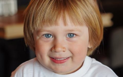 姓周好听稀少的名字女孩 特选300个