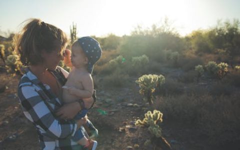 李姓诗经楚辞取名女孩 优选600个