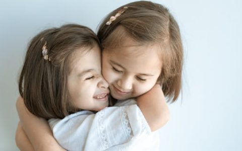 龙姓女孩取名简单大方 特选500个