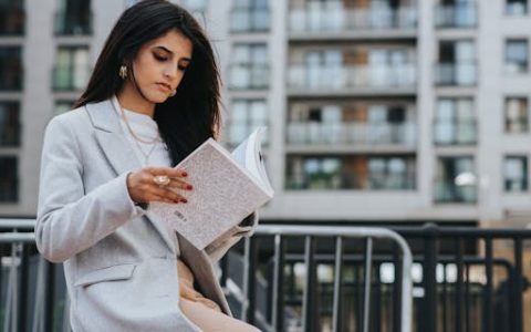 女孩龙年出生取什么名字好 特选400个