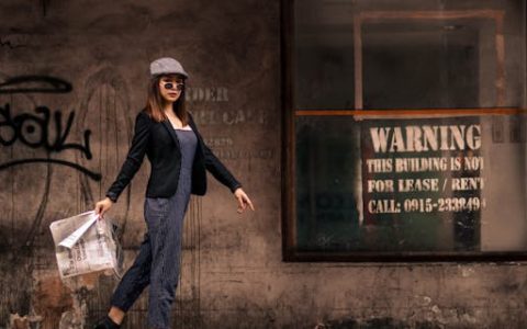 名字叫颖的女人命运如何(带颖字好不好)