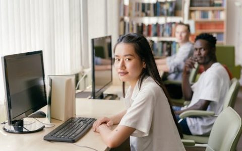 侯姓女孩最好听的名字 优选300个