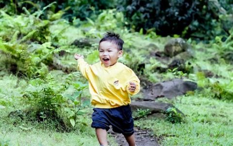 周姓男孩名字有寓意的 特选300个