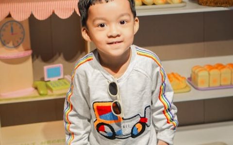 缺水姓张的男孩取什么名字好