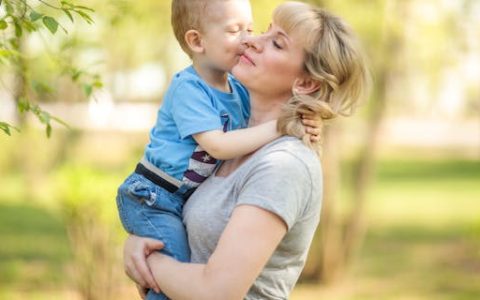 姓闫的男孩名字简单霸气 优选298个