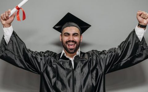 岑姓男孩取什么名字好 优选281个