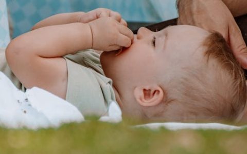 姓辜的男孩名字好听的 优选300个