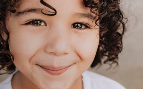 简姓女孩起名大全清新 特选300个